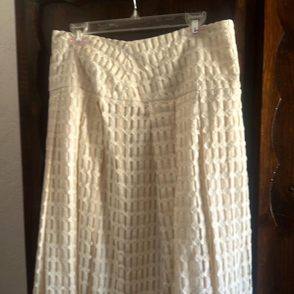 Off white maxi skirt   Banana republic